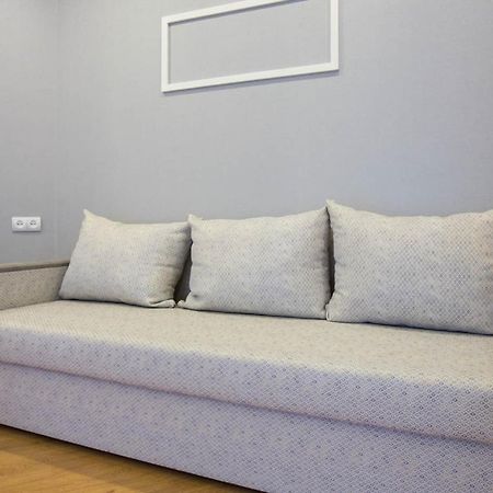 Studio Near Metro Yaroslava Mudroho, Universytet - Mykoly Khvylovoho Str 5-3 Charkiv Esterno foto