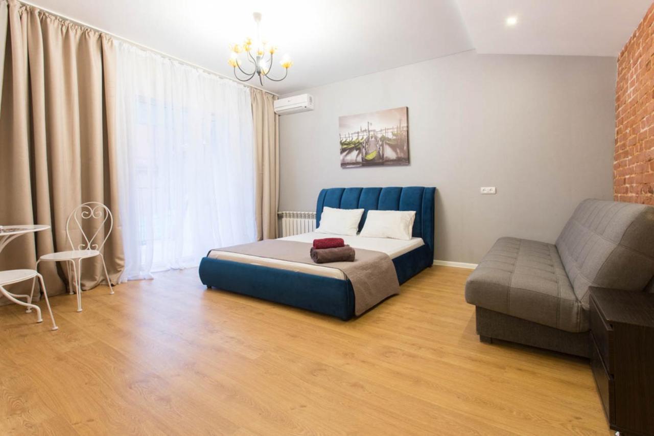 Studio Near Metro Yaroslava Mudroho, Universytet - Mykoly Khvylovoho Str 5-3 Charkiv Esterno foto