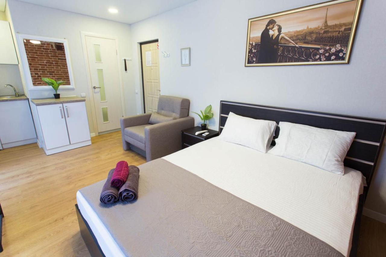 Studio Near Metro Yaroslava Mudroho, Universytet - Mykoly Khvylovoho Str 5-3 Charkiv Esterno foto