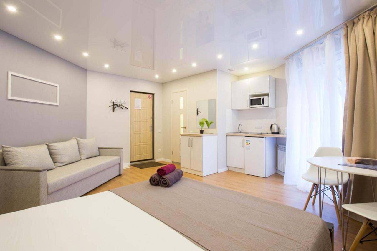 Studio Near Metro Yaroslava Mudroho, Universytet - Mykoly Khvylovoho Str 5-3 Charkiv Esterno foto