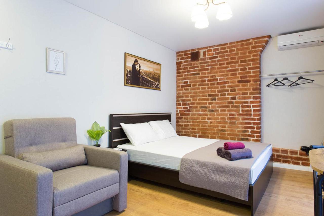 Studio Near Metro Yaroslava Mudroho, Universytet - Mykoly Khvylovoho Str 5-3 Charkiv Esterno foto